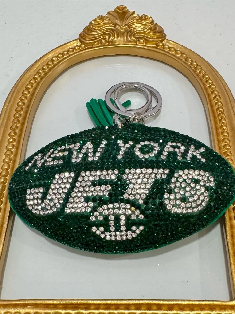 unbranded sparkling green
